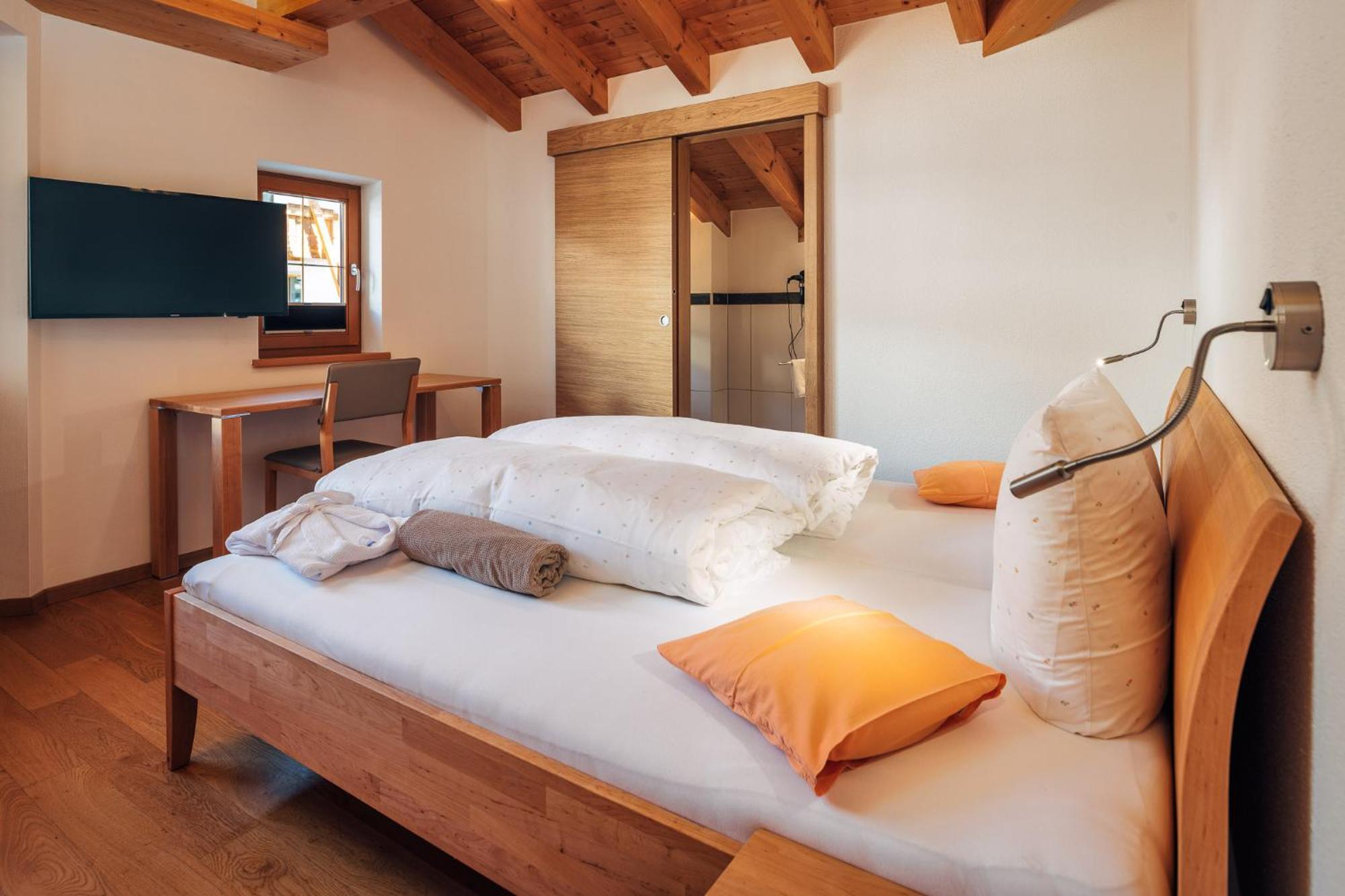 Naturhotel Feriengut Darrehof Серфаус Номер фото