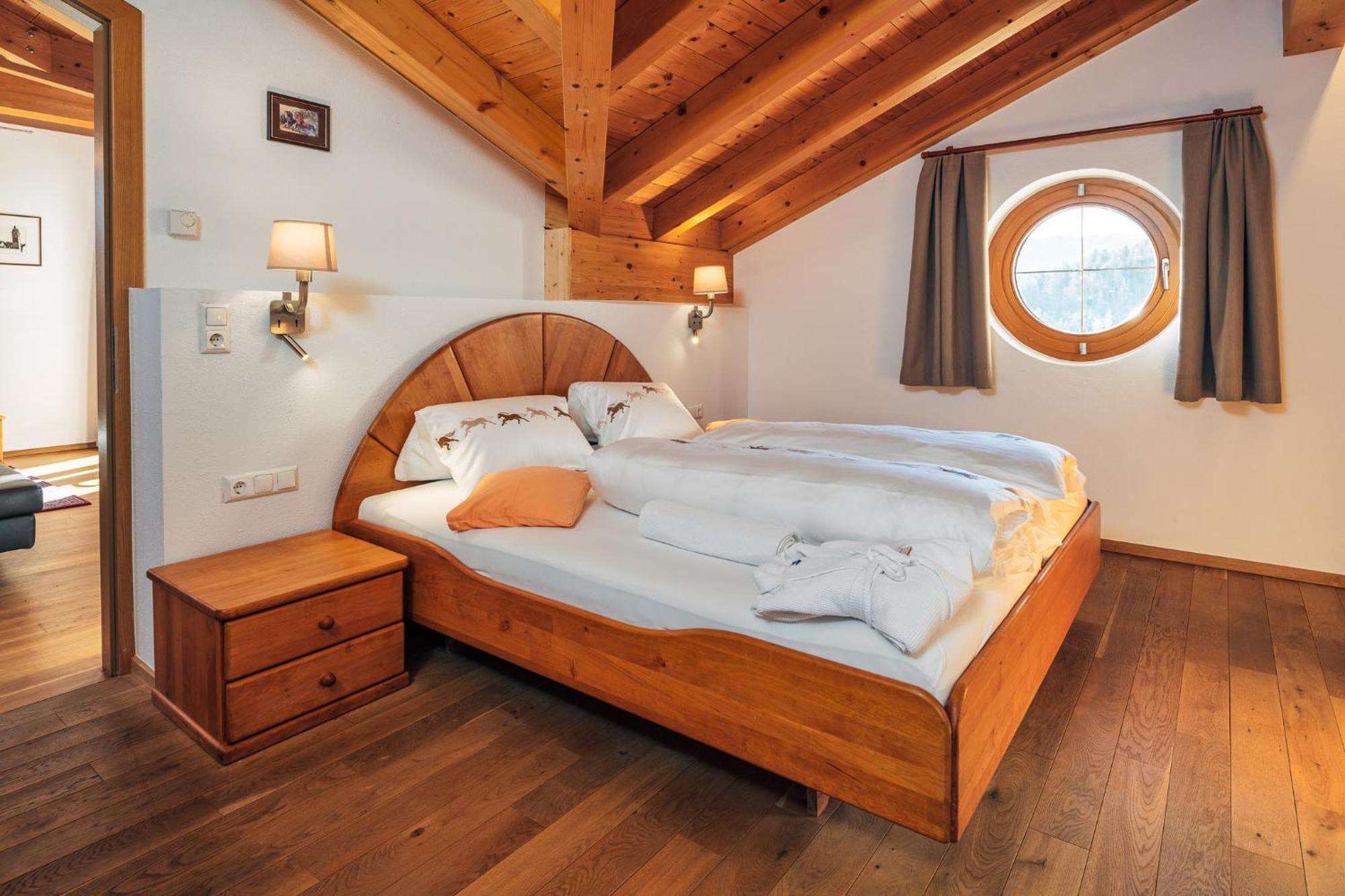Naturhotel Feriengut Darrehof Серфаус Номер фото