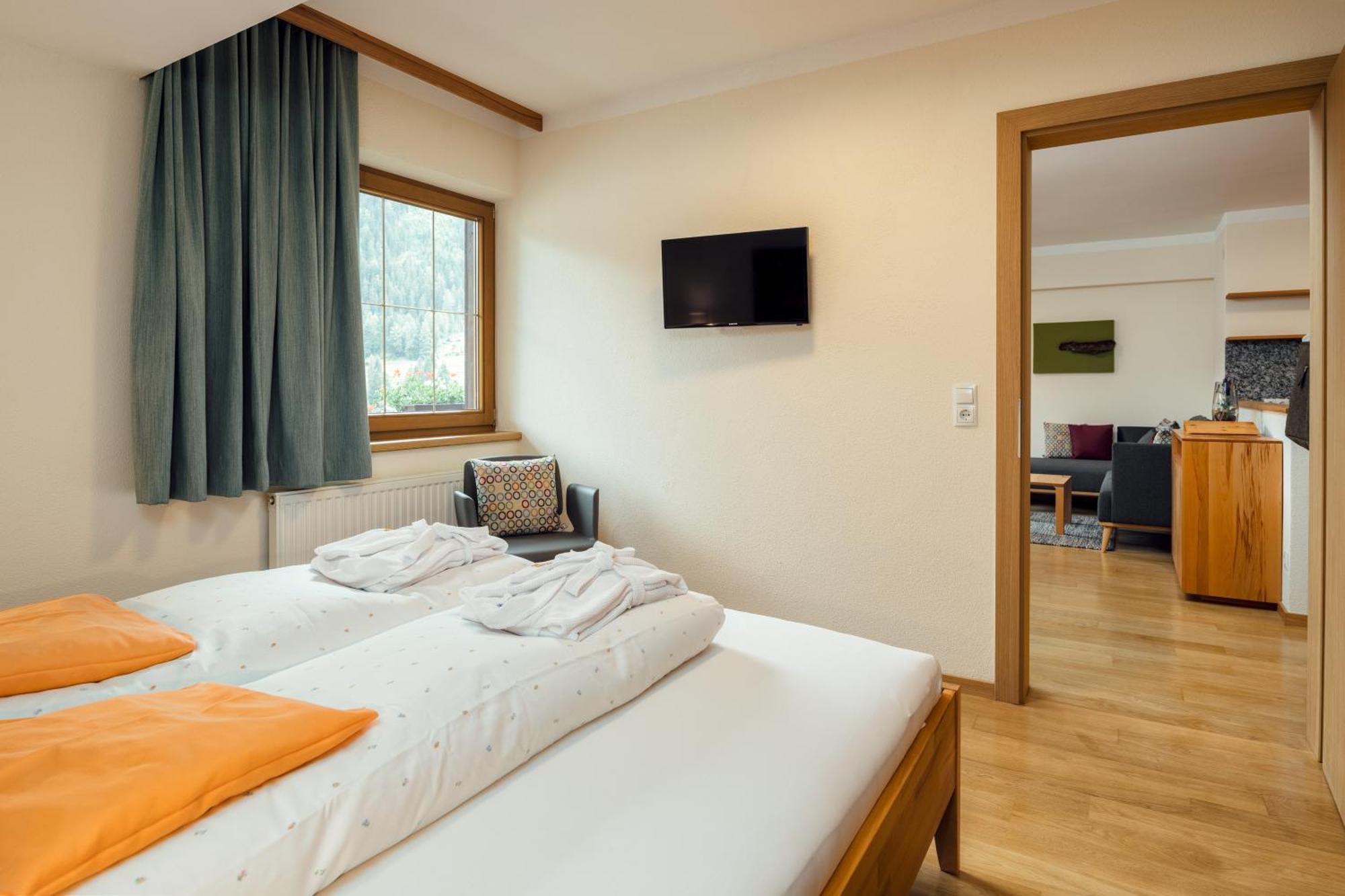 Naturhotel Feriengut Darrehof Серфаус Номер фото