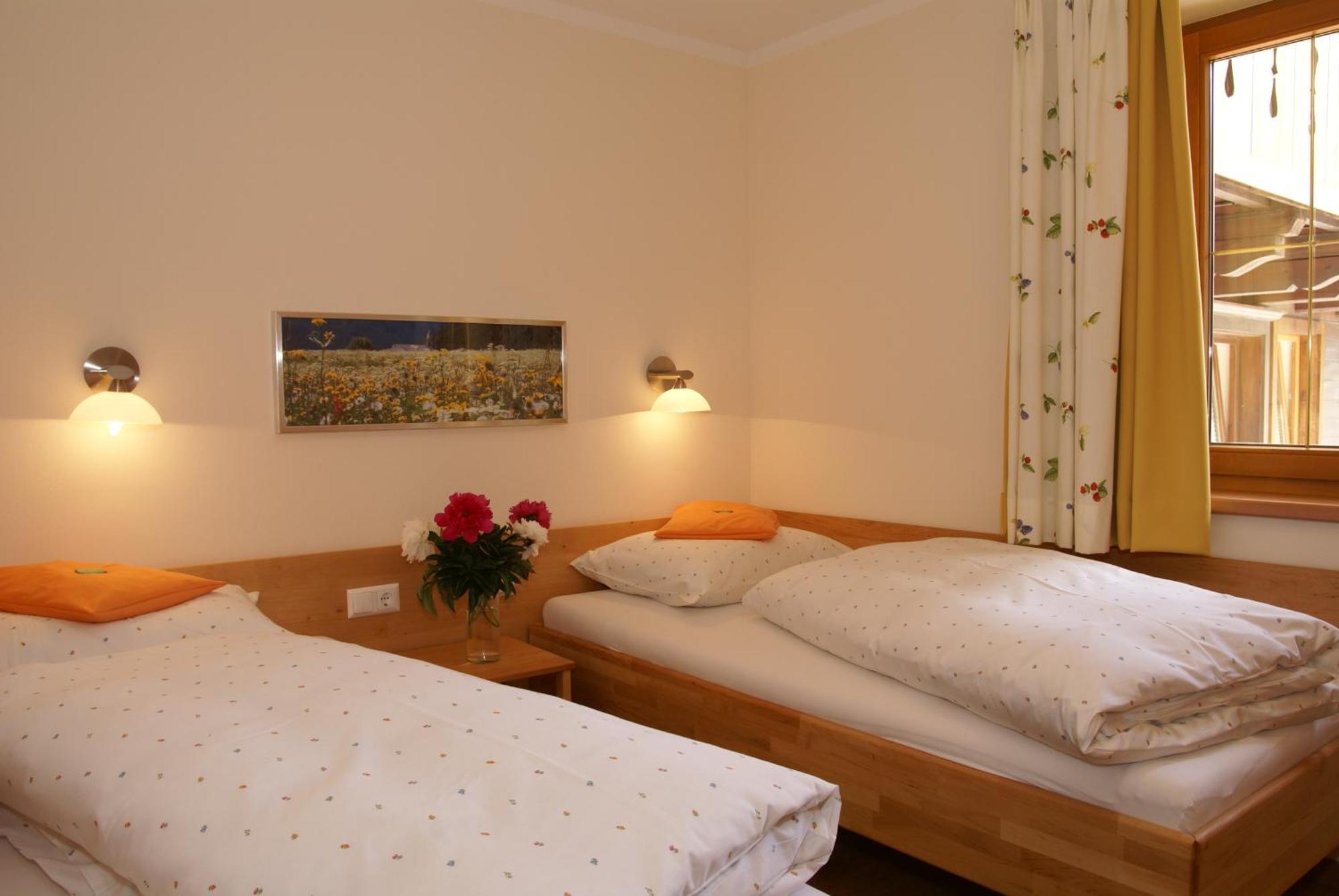 Naturhotel Feriengut Darrehof Серфаус Номер фото